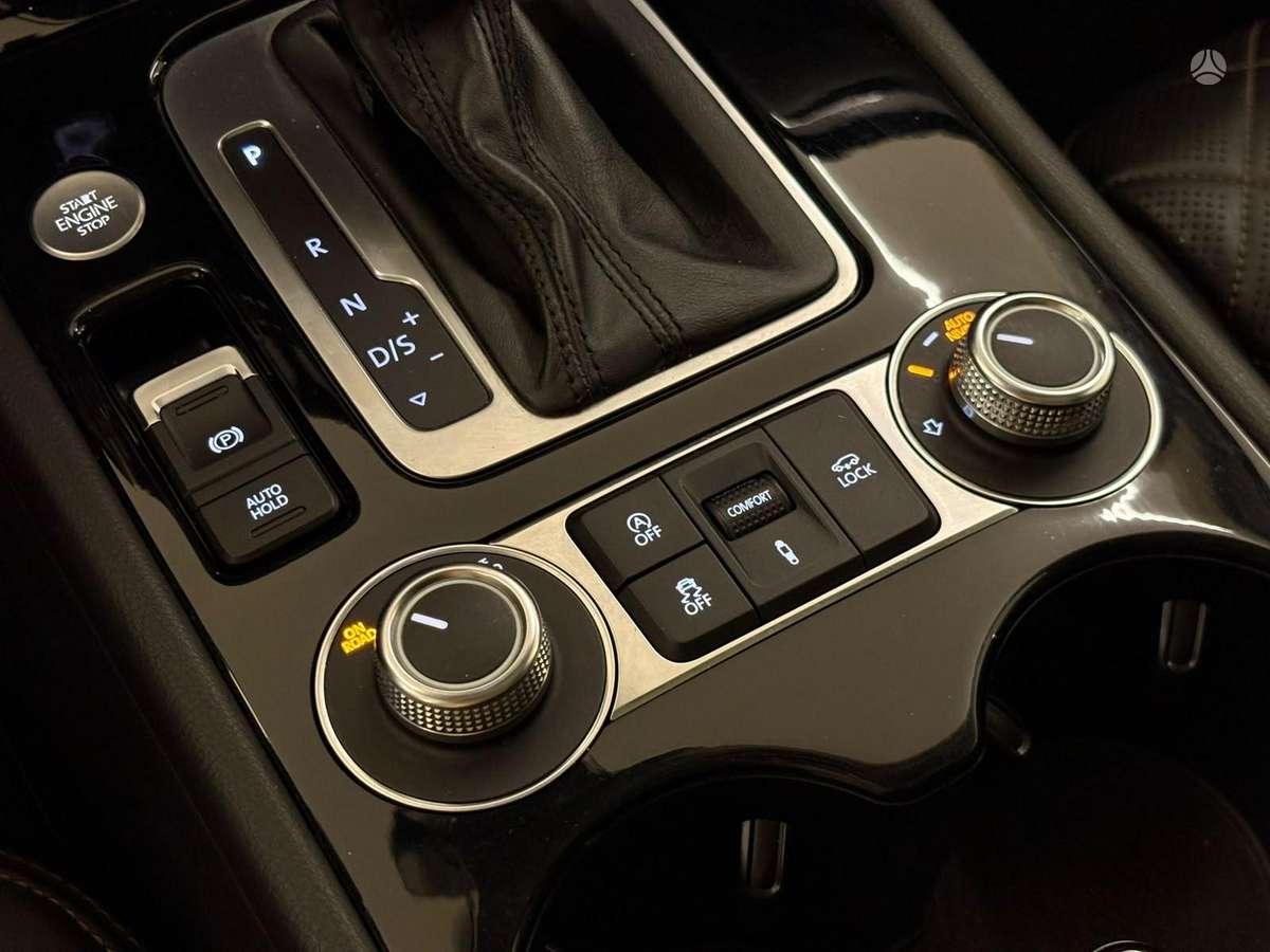 Volkswagen Touareg - 7