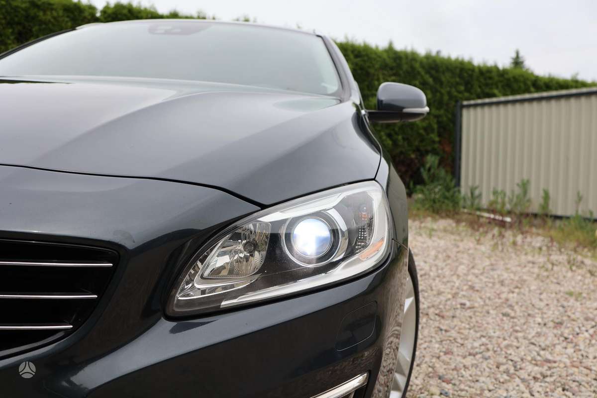 Volvo V60, 2.4 l., Универсал