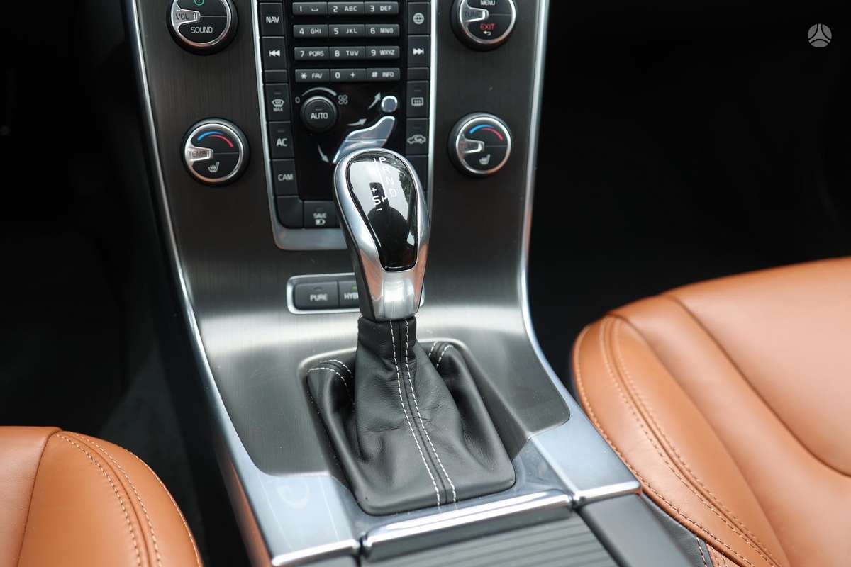Volvo V60, 2.4 l., Универсал