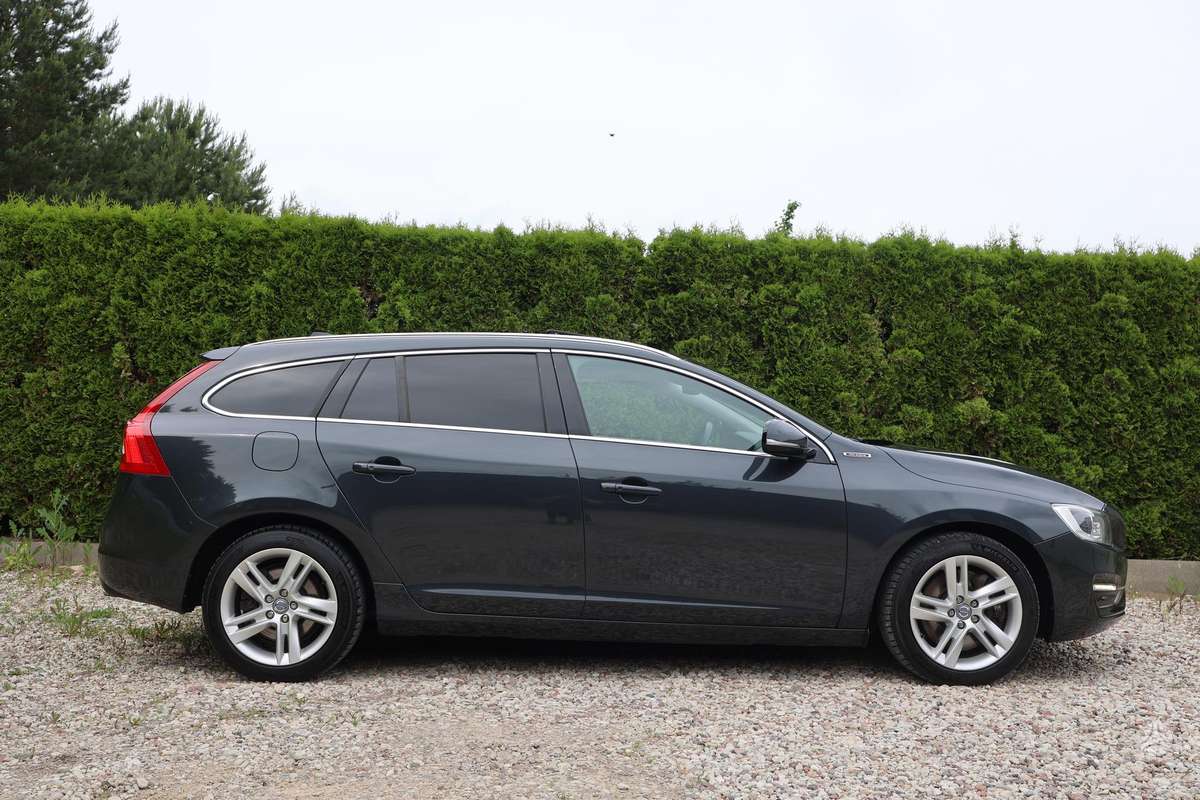Volvo V60, 2.4 l., Универсал