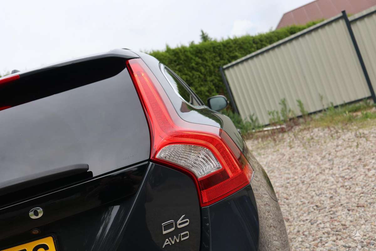 Volvo V60, 2.4 l., Универсал