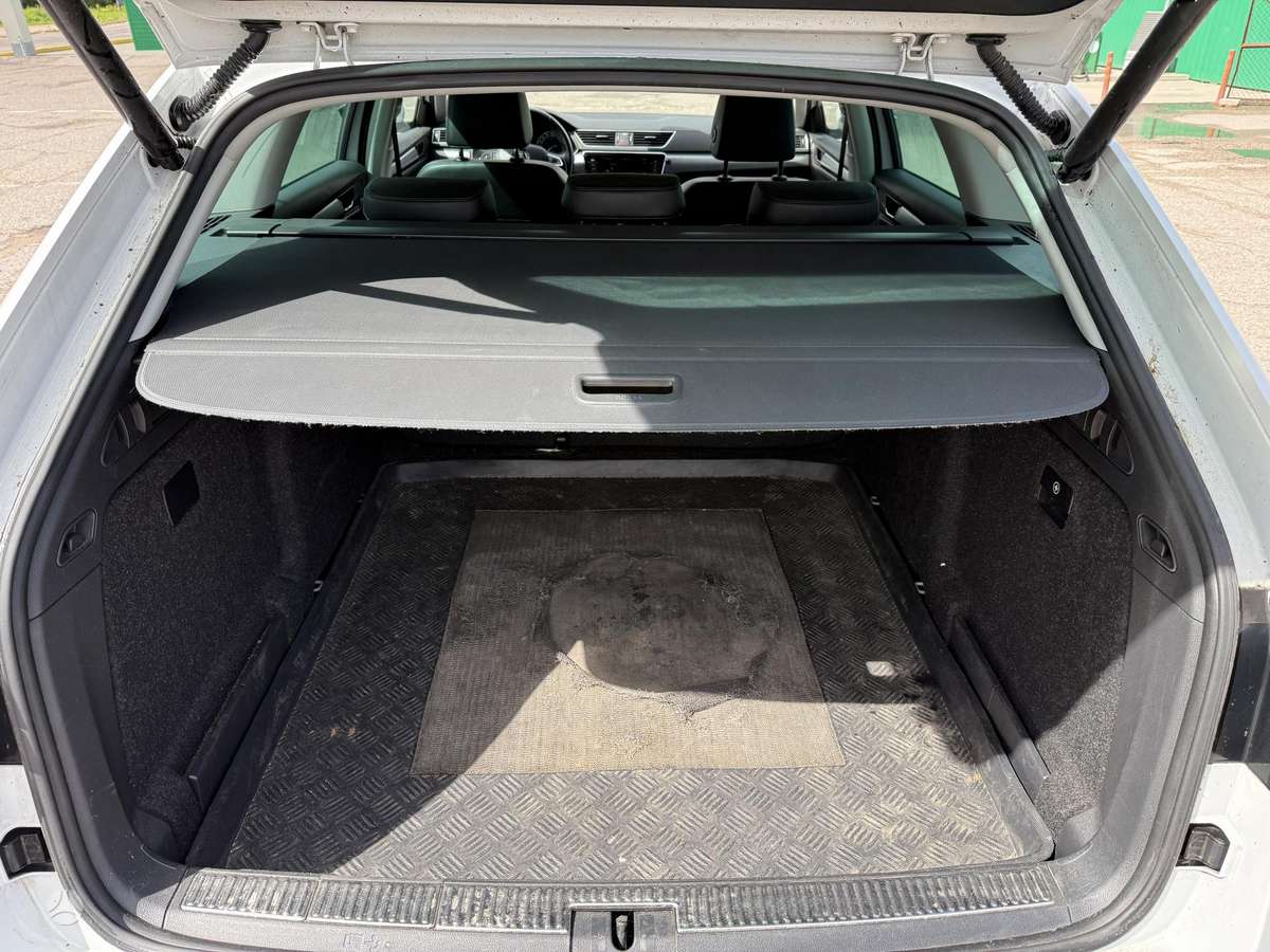 Skoda Superb, 2.0 l., Универсал
