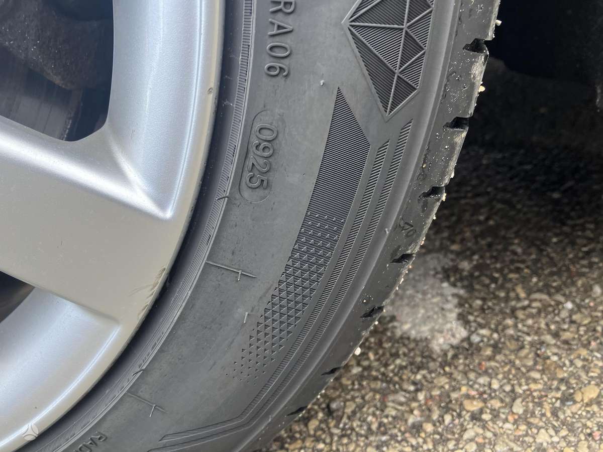 Audi A4, 2.7 l., sedanas