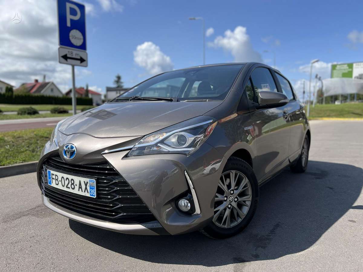 Toyota Yaris - 1