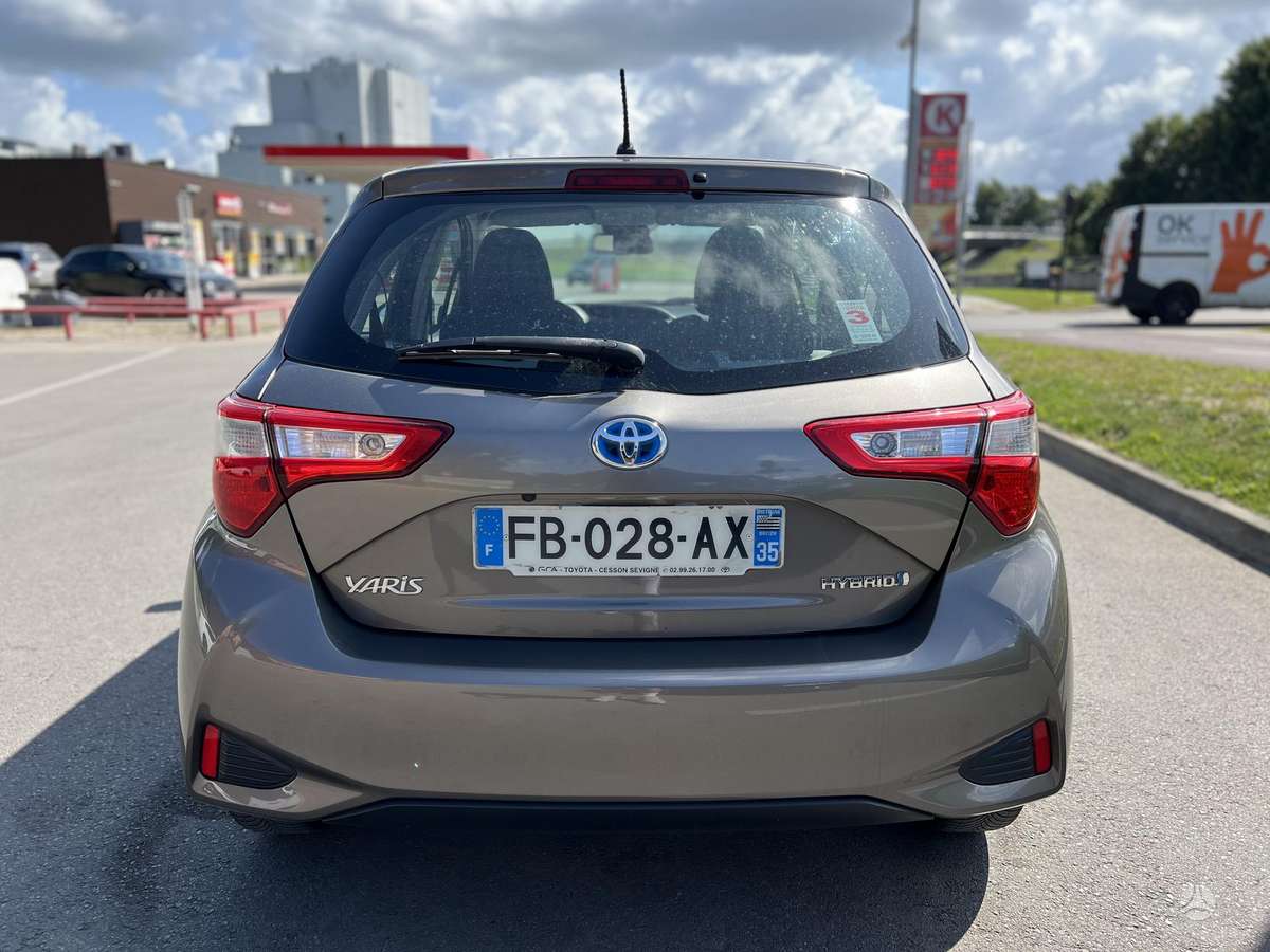 Toyota Yaris - 5