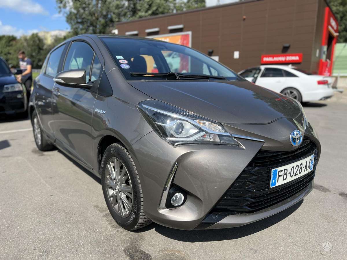 Toyota Yaris - 8