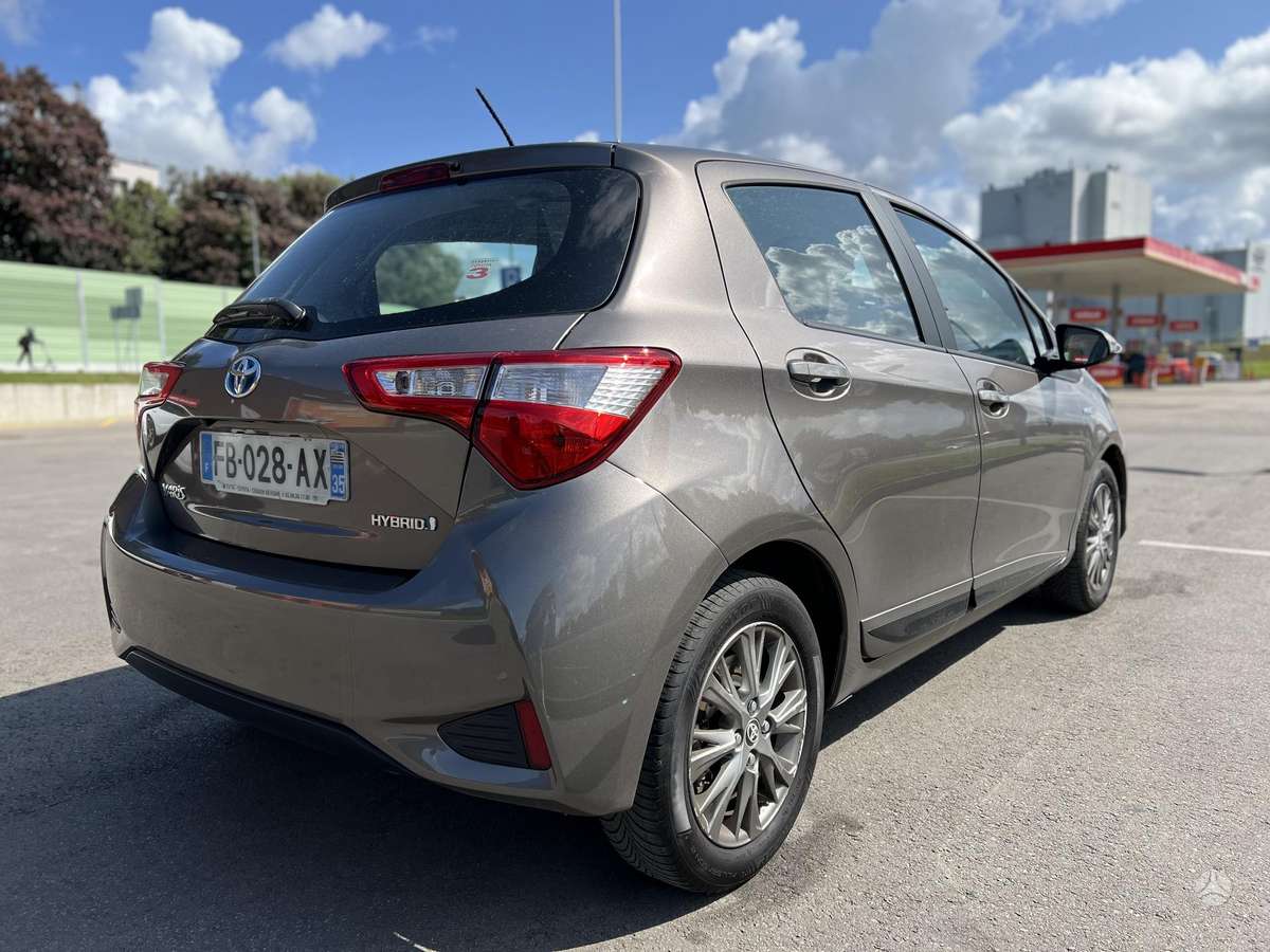 Toyota Yaris - 6