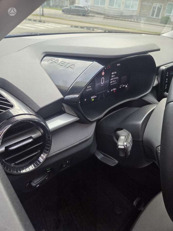 Škoda Fabia - 10