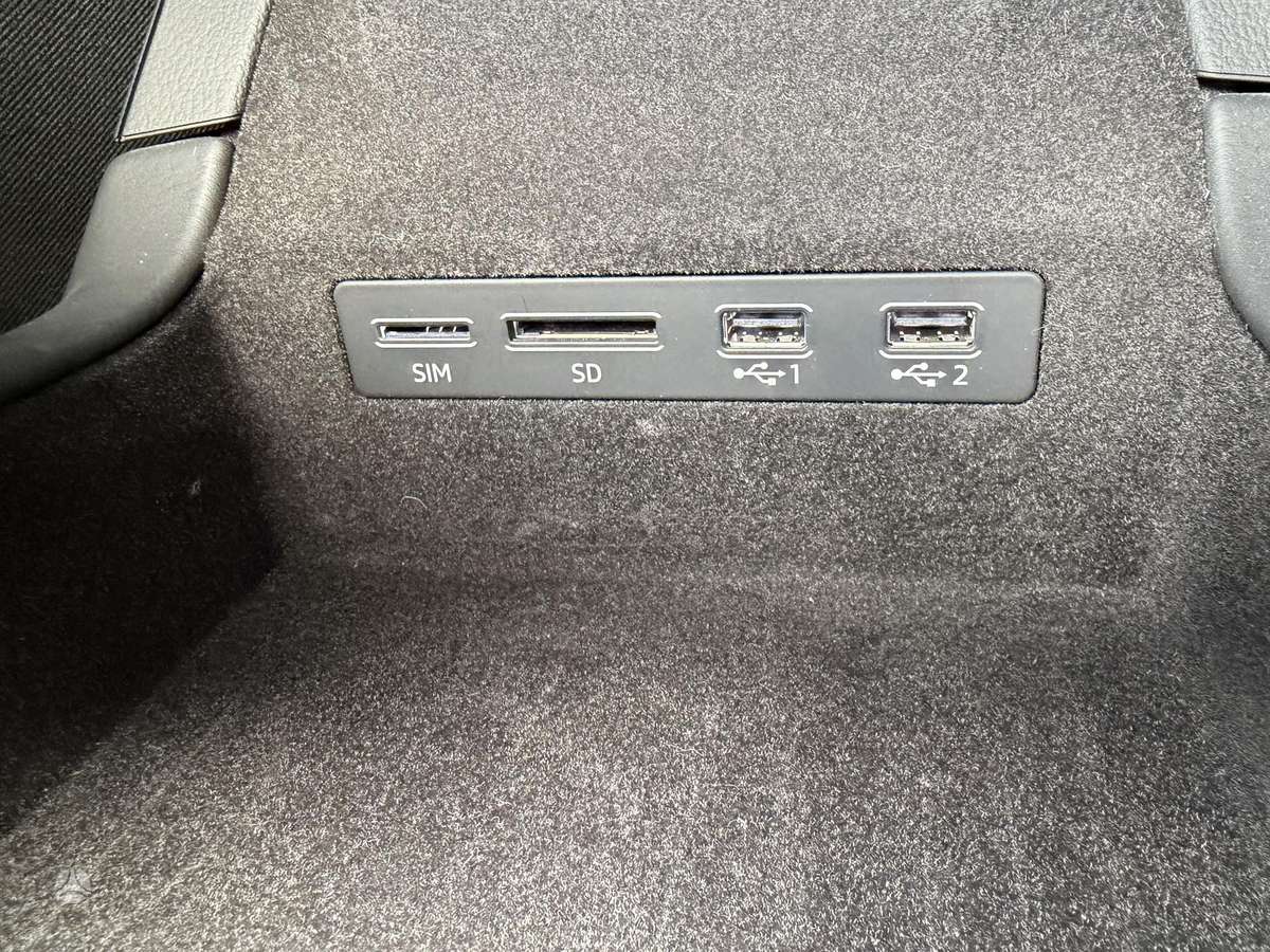 Audi A6, 2.0 l., universalas
