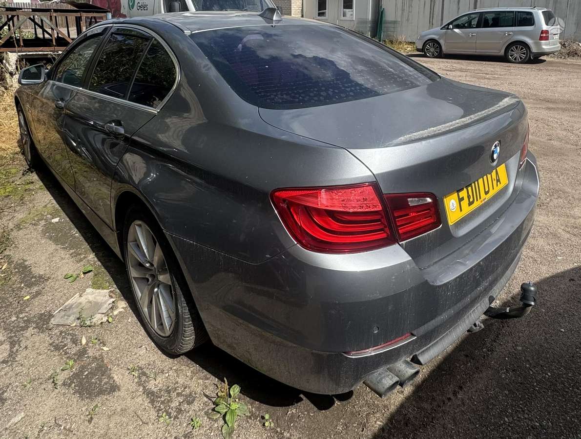 BMW 520, 2.0 l., Седан