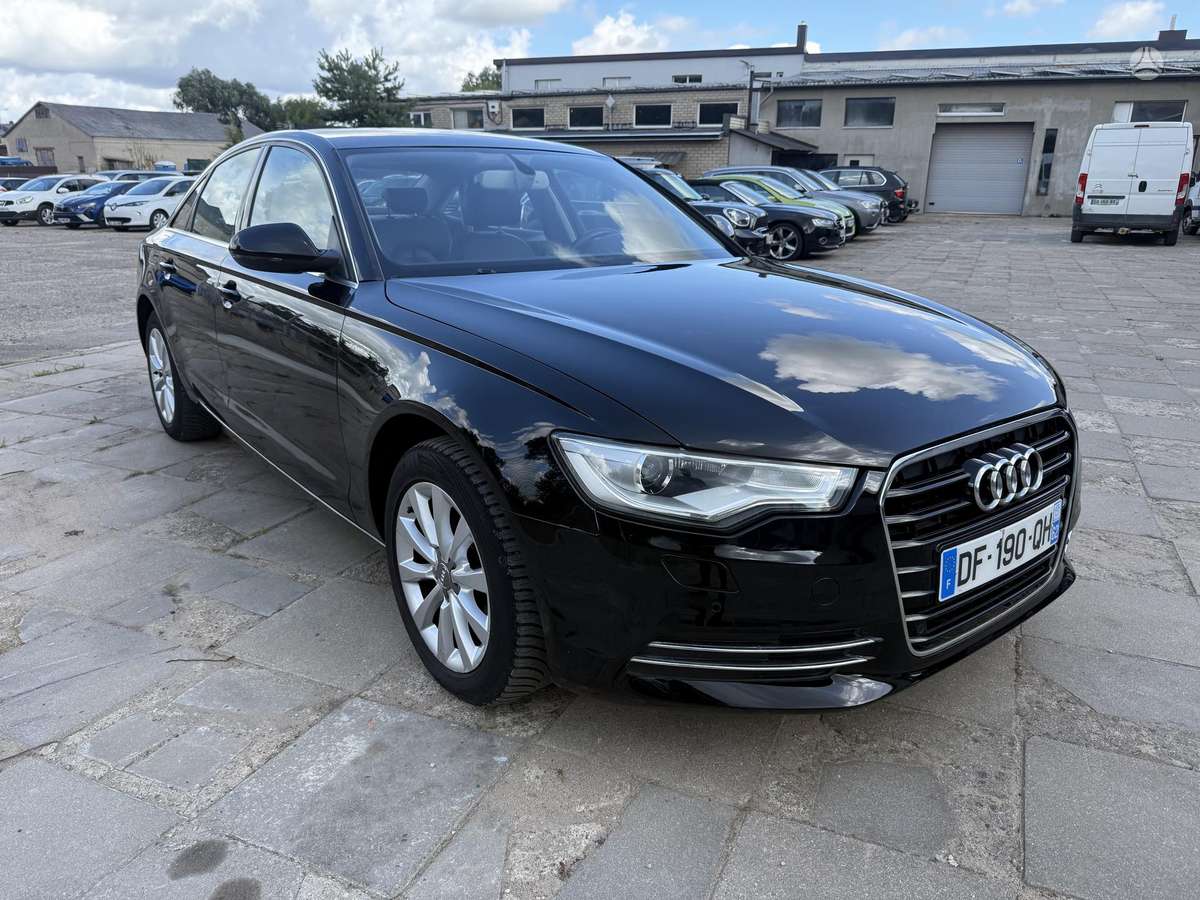 Audi A6, 2.0 l., Седан