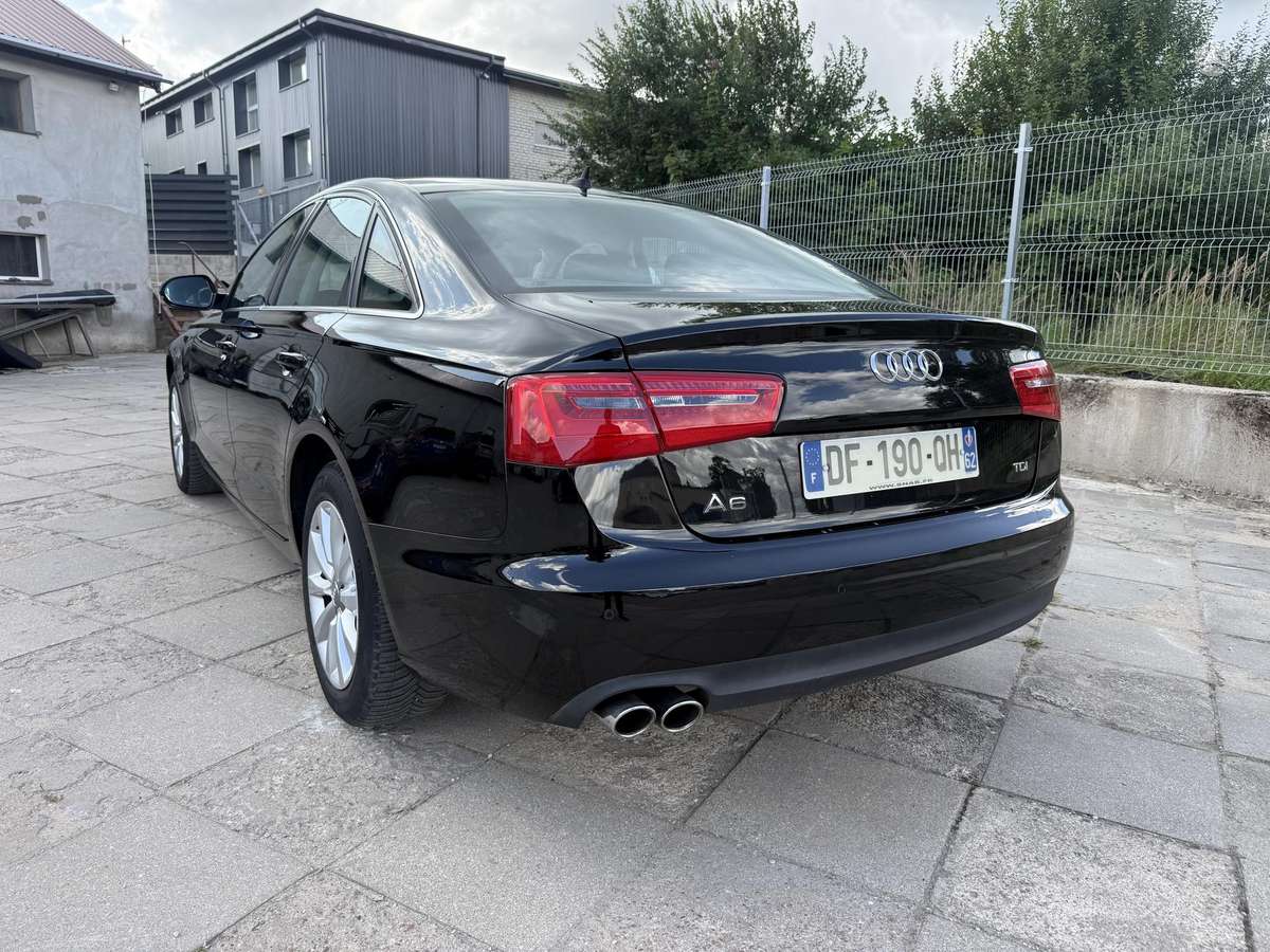 Audi A6, 2.0 l., Седан