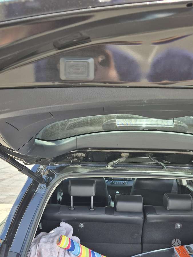 Toyota RAV4 - 12