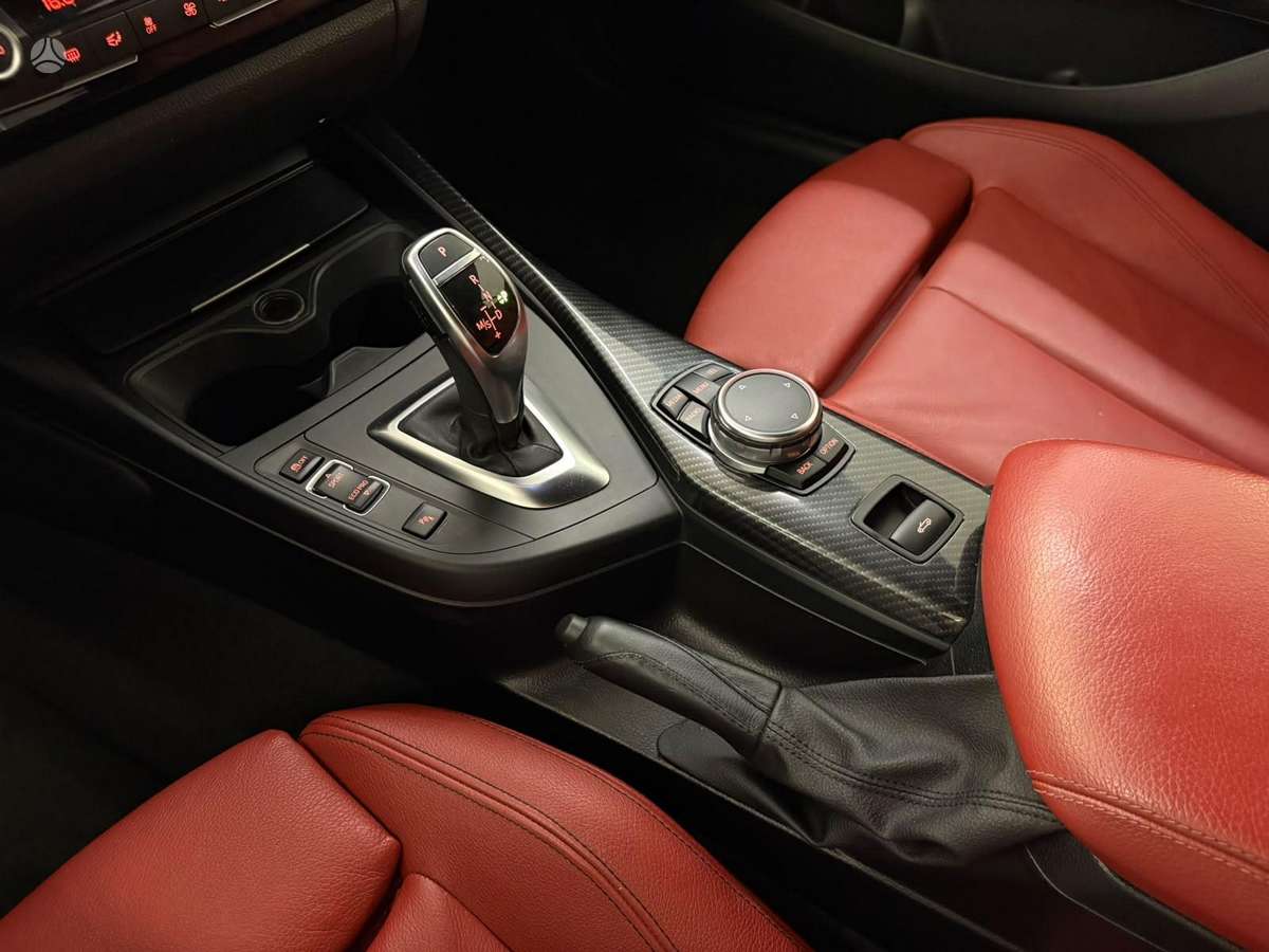 BMW 228, 2.0 l., Кабриолет