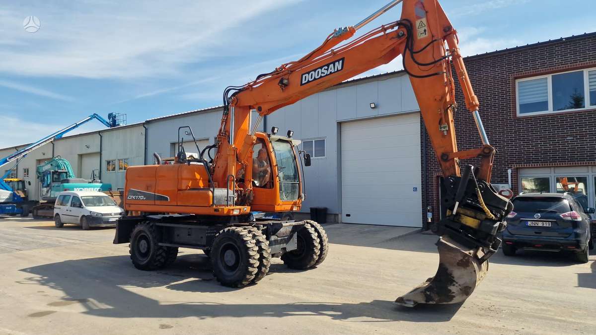 Doosan DX170W + Roto, экскаваторы