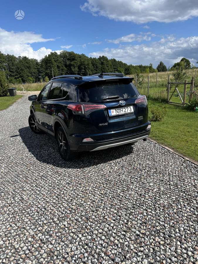 Toyota RAV4 - 2