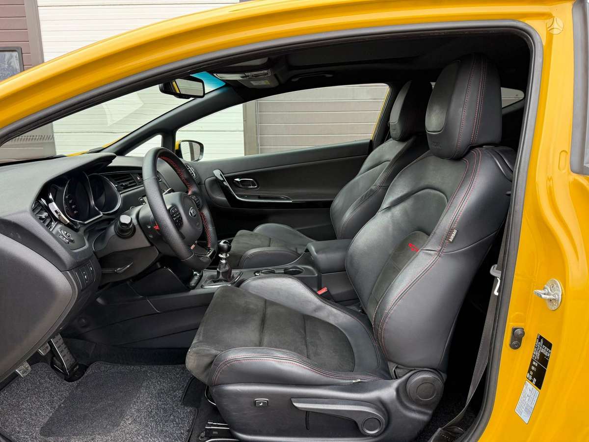 Kia Ceed, 1.6 l., Хэтчбек