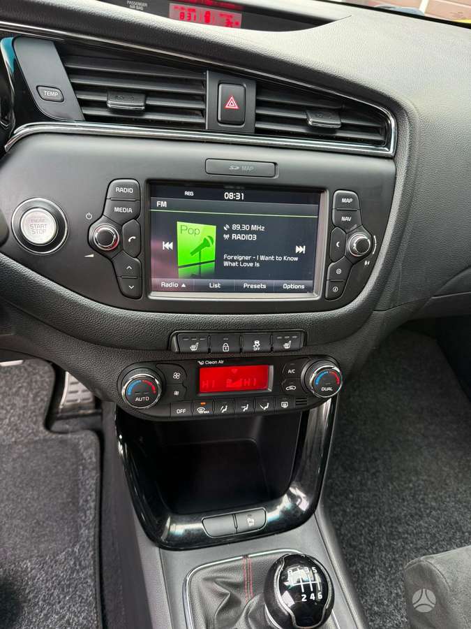 Kia Ceed, 1.6 l., hatchback