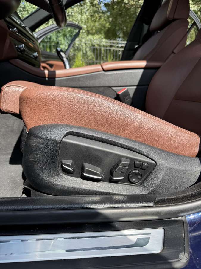 BMW 520, 2.0 l., Седан