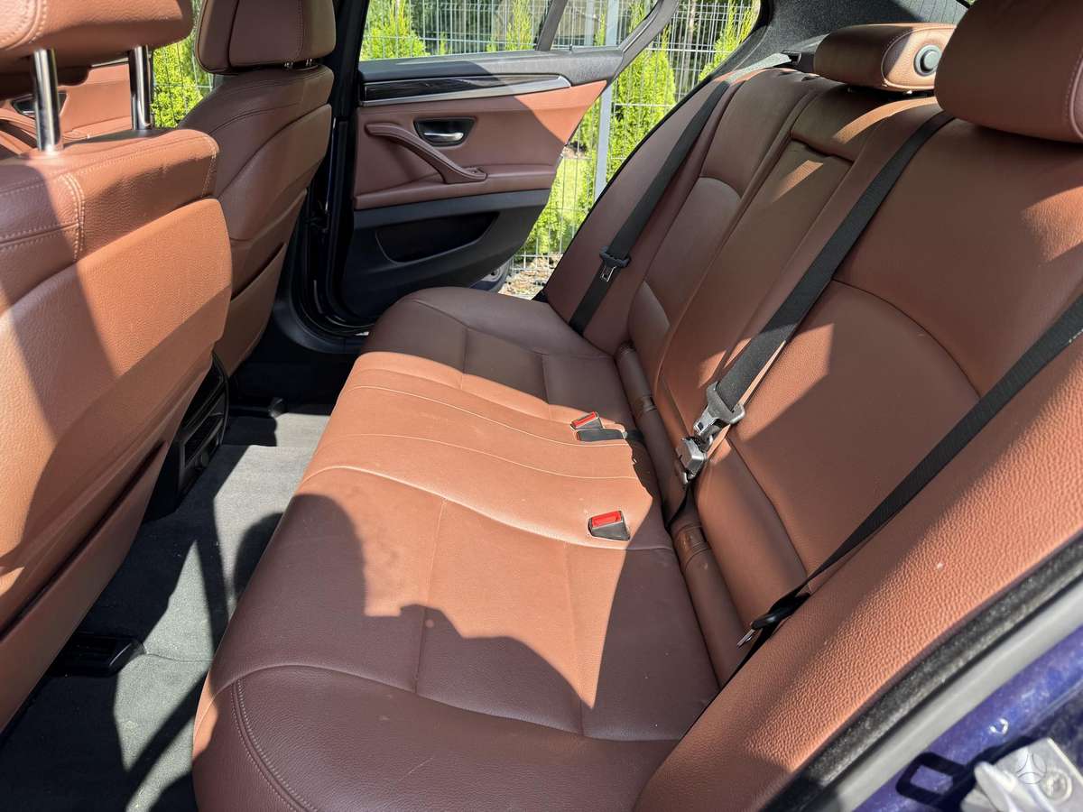 BMW 520, 2.0 l., Седан