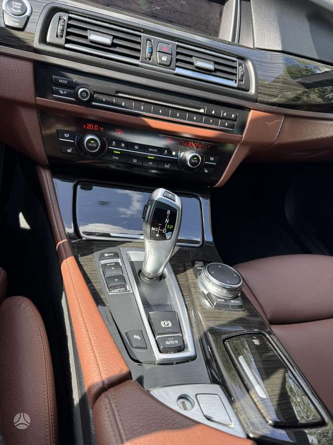 BMW 520, 2.0 l., Седан
