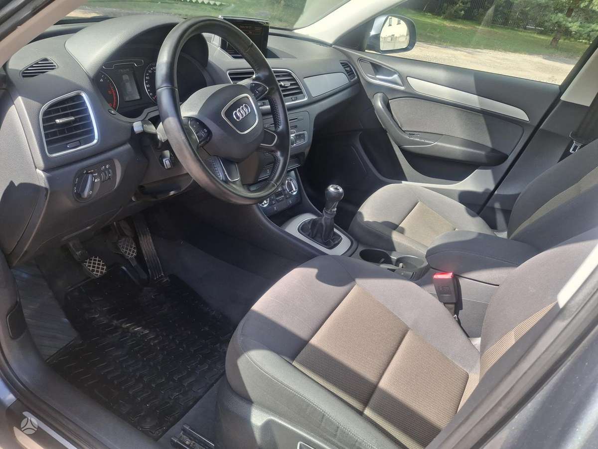 Audi Q3, 2.0 l., hatchback