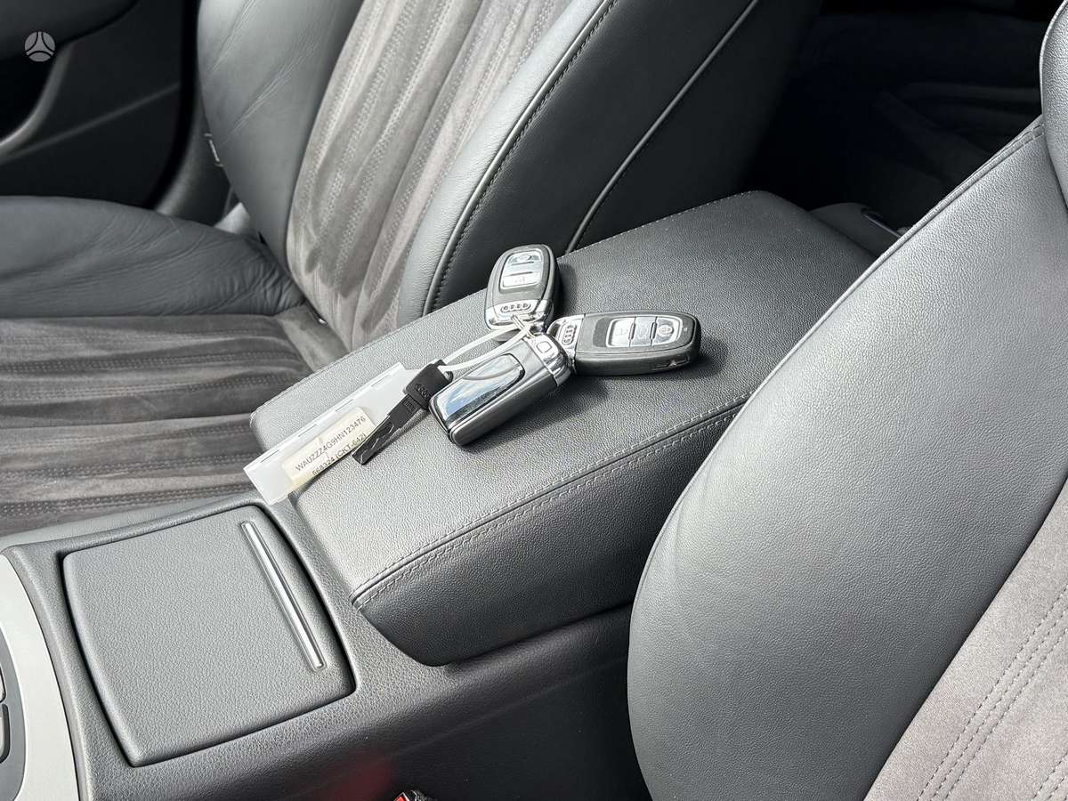 Audi A6, 2.0 l., Седан