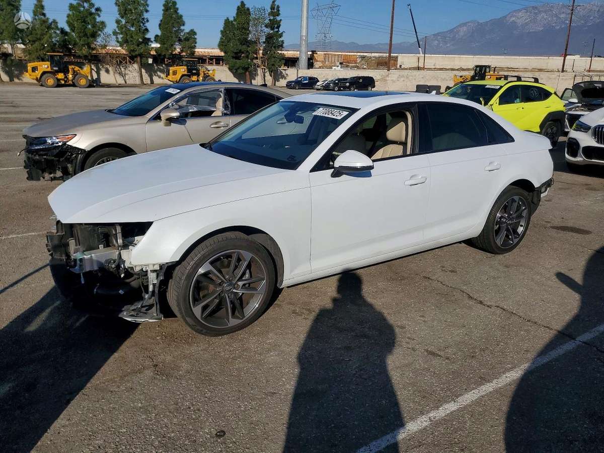 Audi A4, 2.0 l., Седан