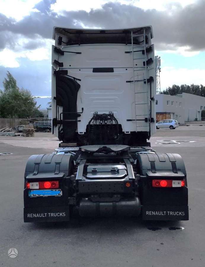 Renault T, double sleeper