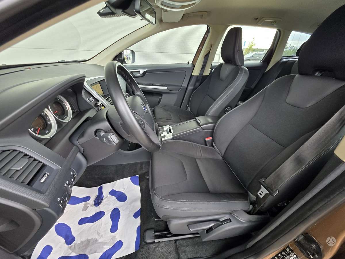Volvo XC60 - 10