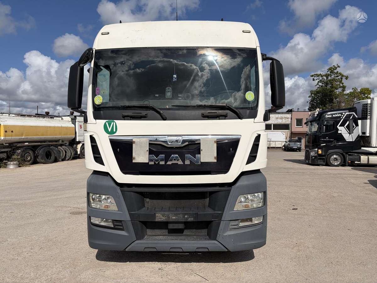 MAN TGX18.400, 2 miegamosios vietos