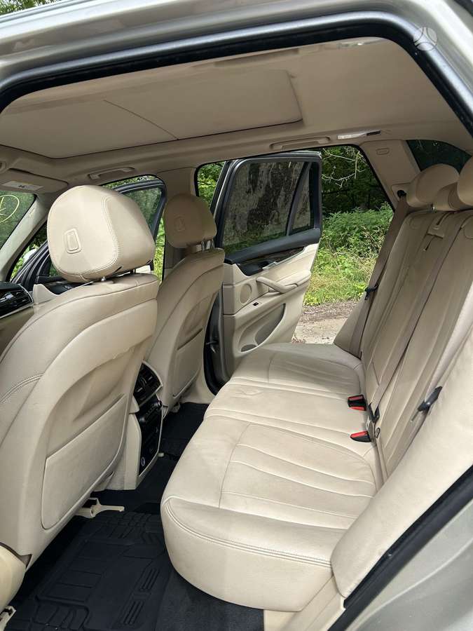 BMW X5, 3.0 l., off-road / crossover