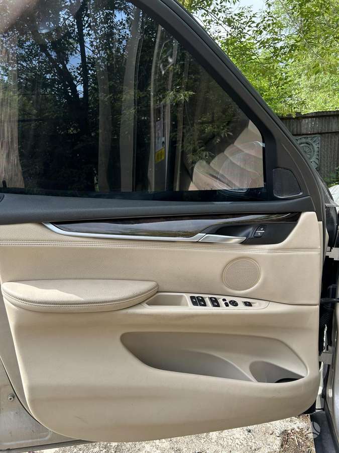 BMW X5, 3.0 l., off-road / crossover