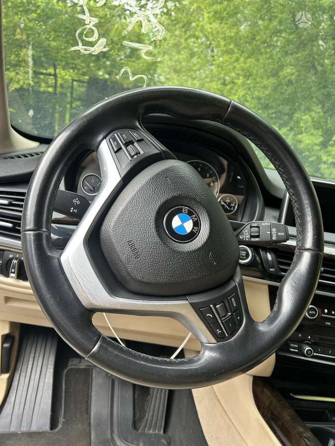 BMW X5, 3.0 l., off-road / crossover