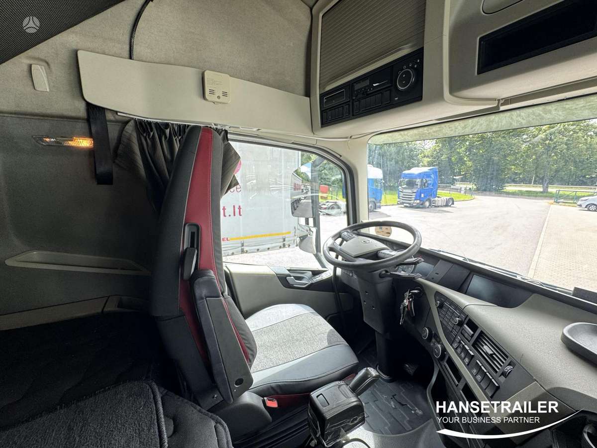 Volvo FH FH500, double sleeper