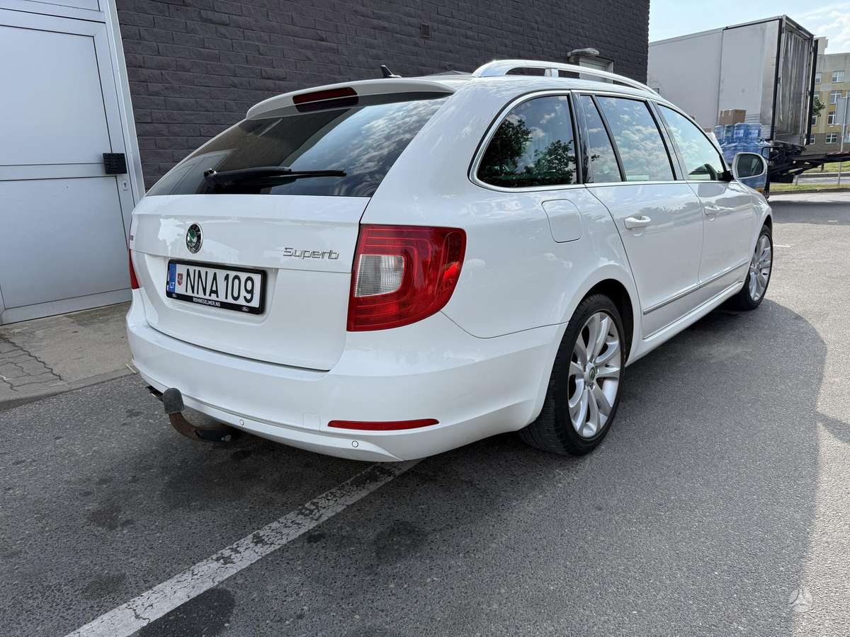 Skoda Superb, 1.8 l., Универсал