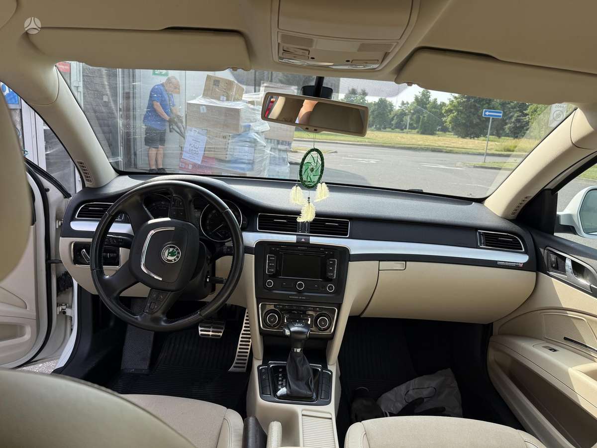 Skoda Superb, 1.8 l., Универсал