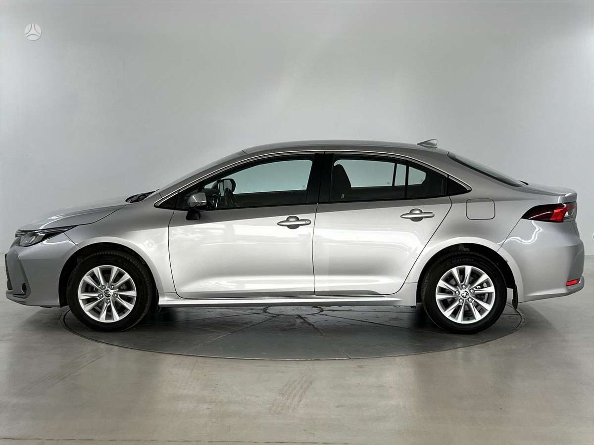 Toyota Corolla - 3