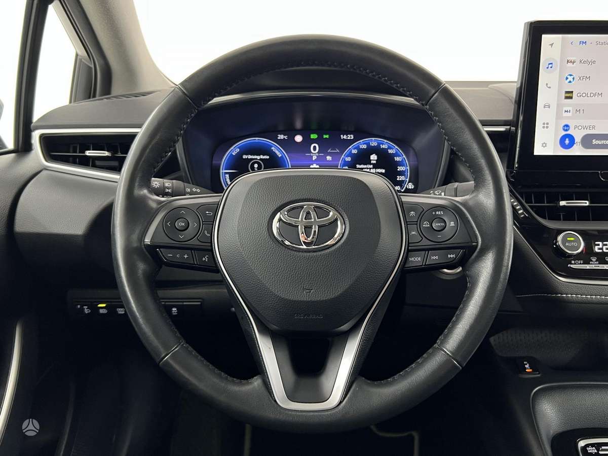 Toyota Corolla - 12
