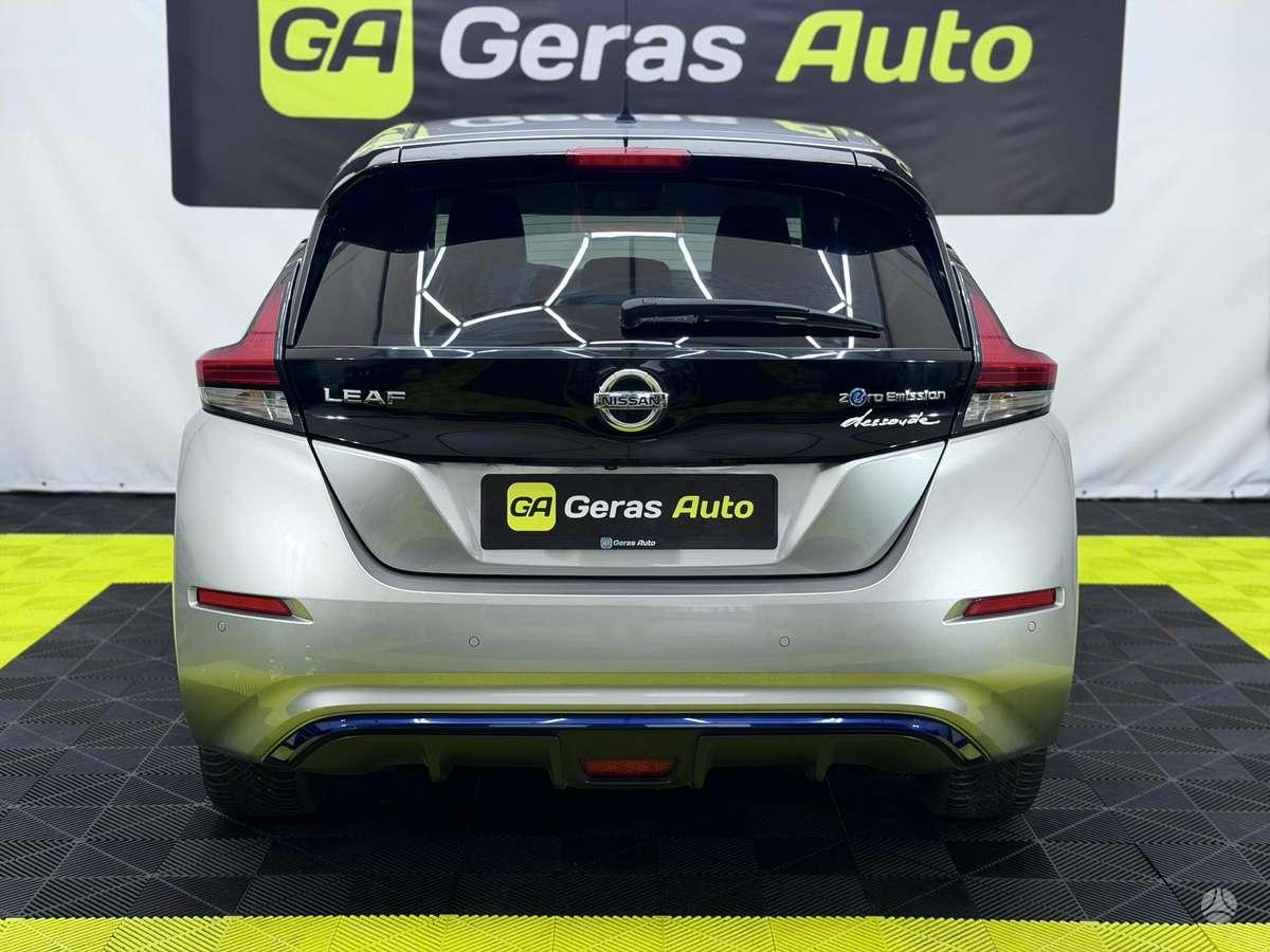 Nissan Leaf, 40 kWh, hatchback