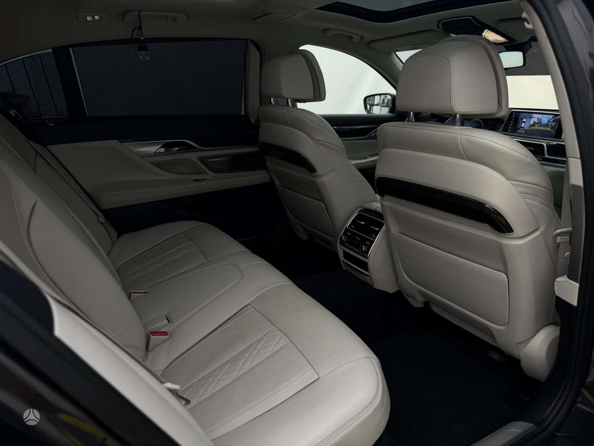 BMW 740, 3.0 l., Седан