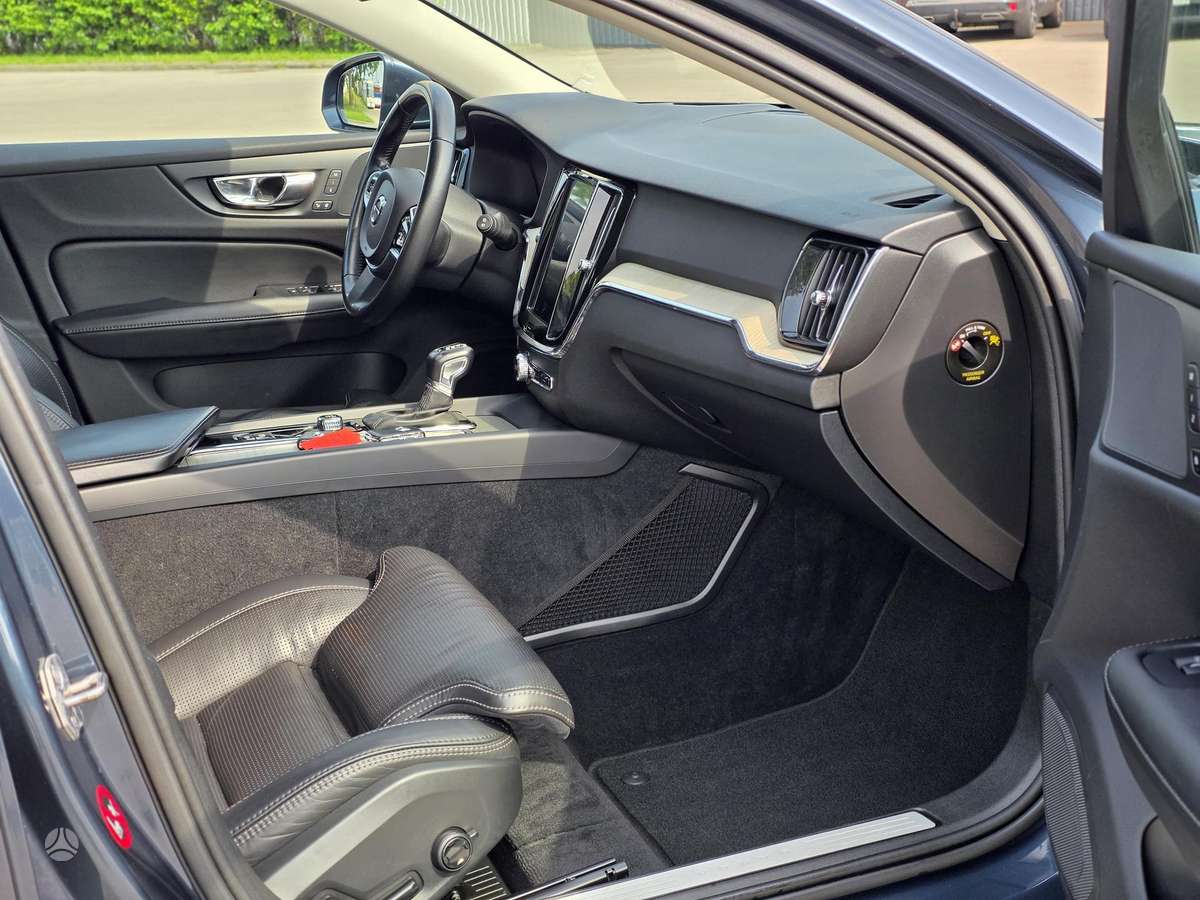 Volvo V60, 2.0 l., Универсал