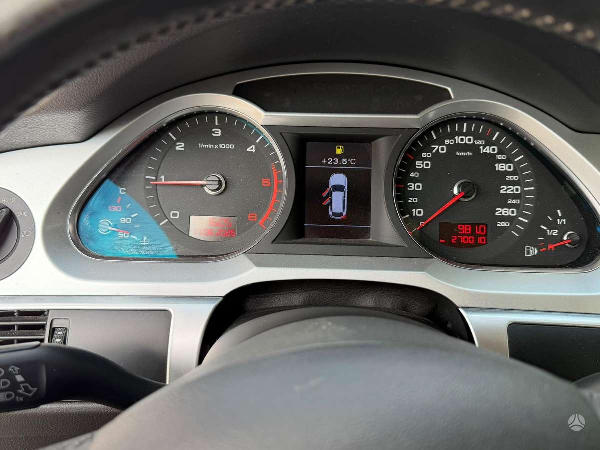 Audi A6, 2.0 l., universalas