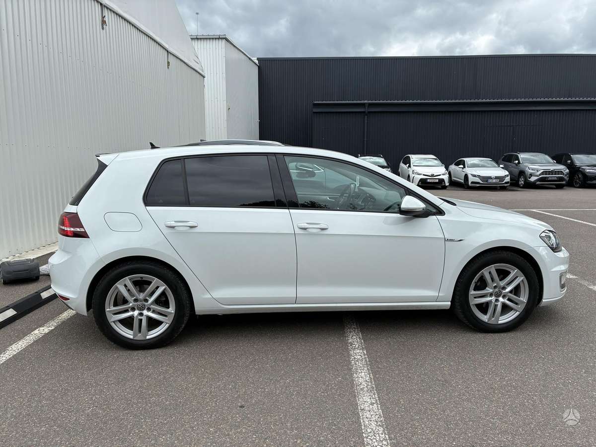 Volkswagen Golf, hečbekas