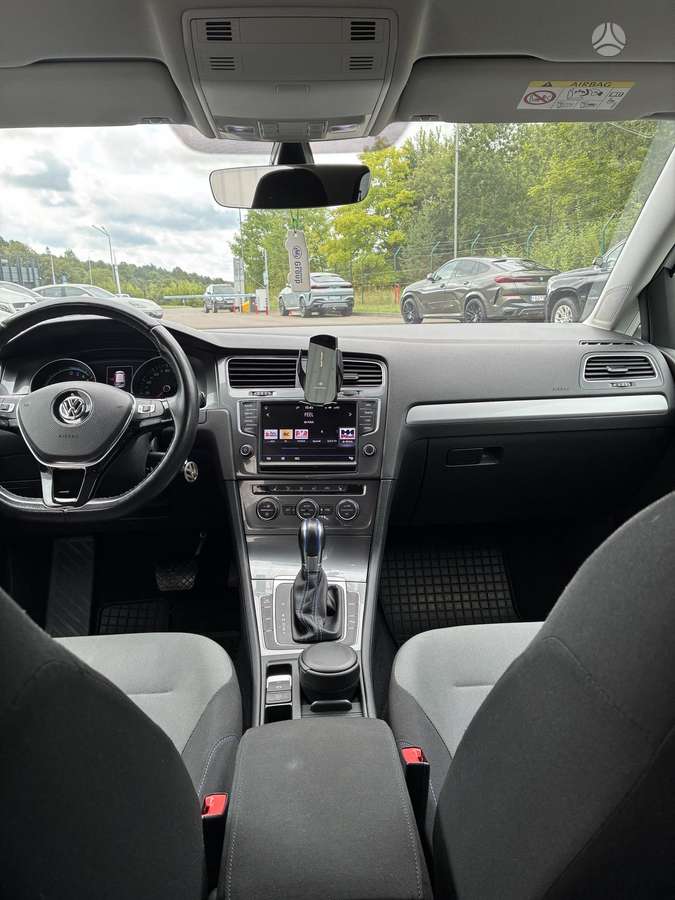 Volkswagen Golf, hečbekas