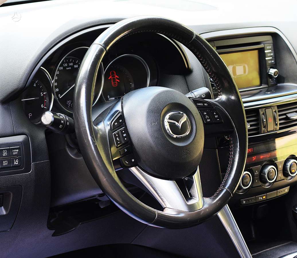 Mazda CX-5, 2.2 l., off-road / crossover