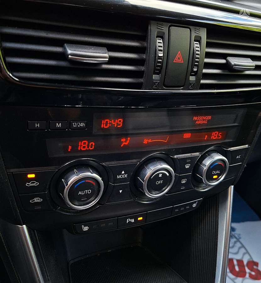 Mazda CX-5, 2.2 l., off-road / crossover