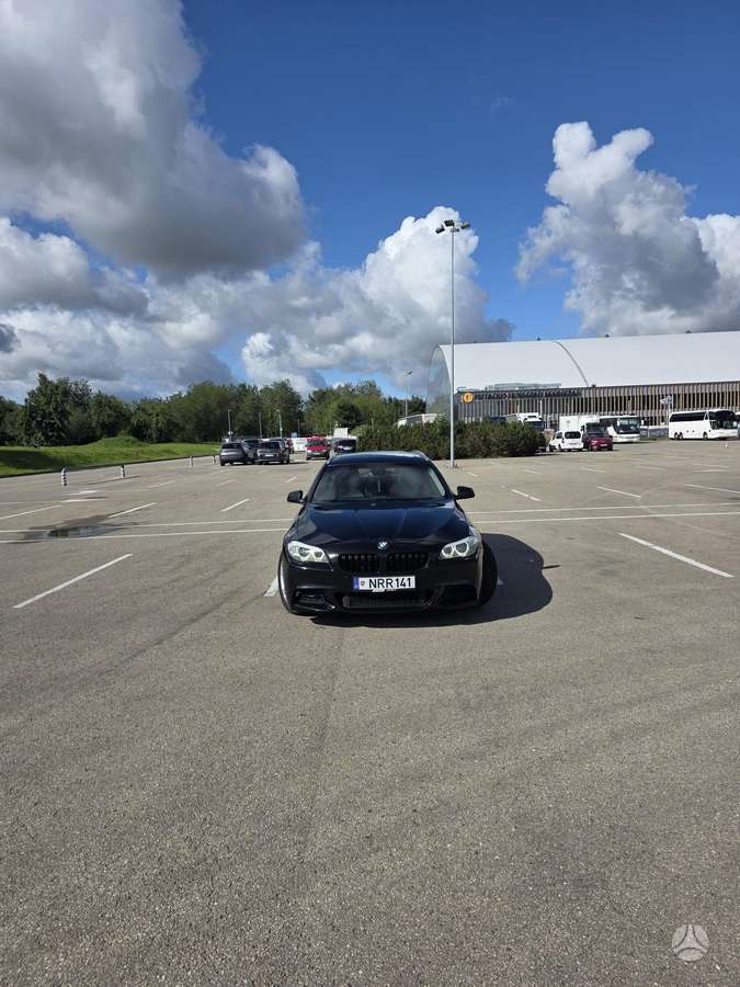 BMW 525, 3.0 l., Универсал