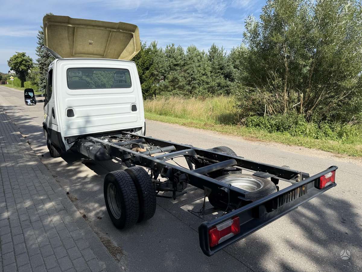 Iveco 50C16, cab-chassis trucks