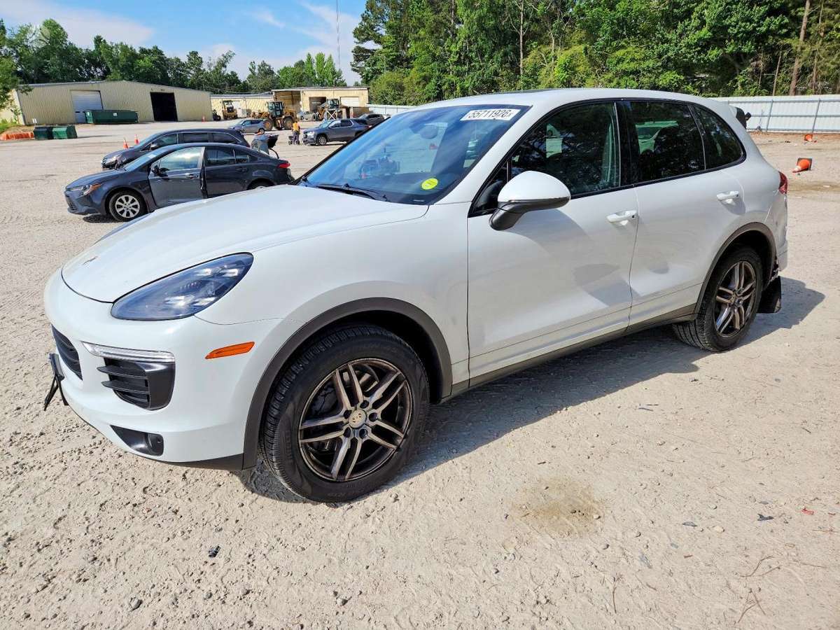 Porsche Cayenne - 3